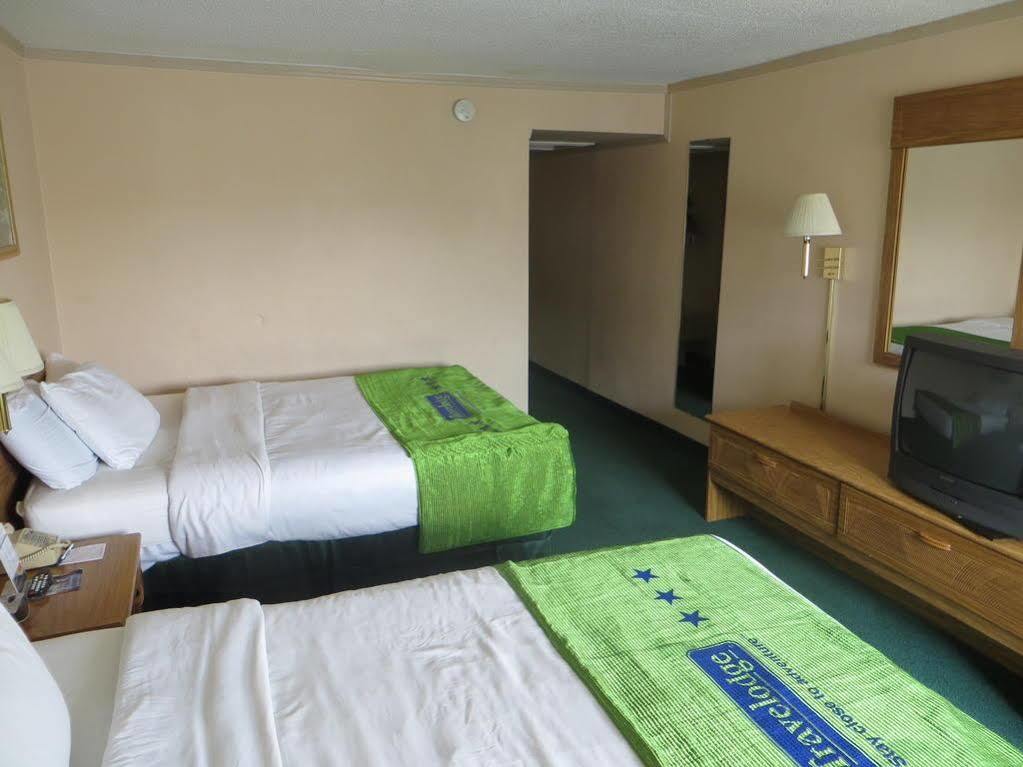 Super 8 By Wyndham Des Moines Hotel Bagian luar foto